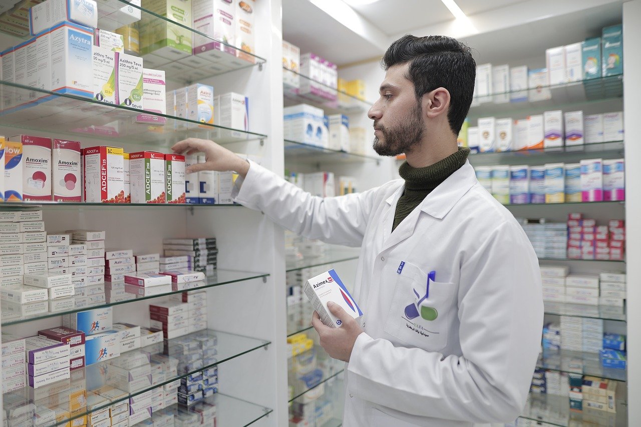 AVERTISMENT din partea farmaciștilor. Medicamente esențiale lipsesc, cu desăvârșire de pe piață: „Pacienții pot ajunge la urgență”