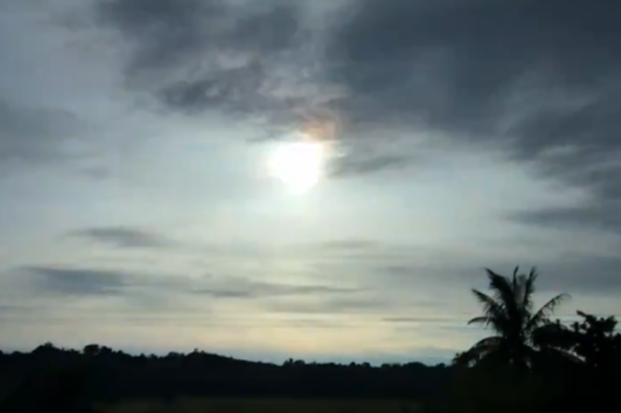 Spectacol stelar pe cerul Filipinelor. Un ASTEROID a ars într-o „minge de foc” înainte de a intra în atmosfera Pământului – VIDEO