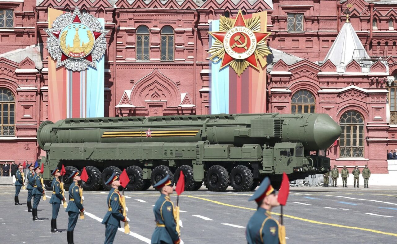 Moscova joacă la INTIMIDARE prin noua doctrină nucleară: „Un război psihologic nemilos, Putin amenință încă o dată omenirea”