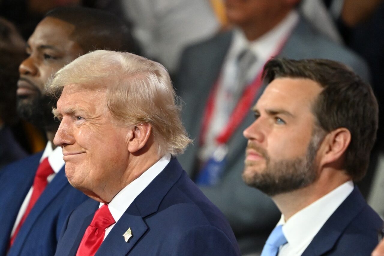 „Dovezi” prezentate de J.D. Vance despre animale de companie mâncate de haitienii. Un apel telefonic a demontat minciunile lui Trump