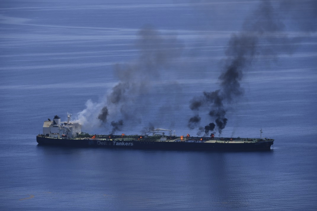 Încă două nave comerciale au fost atacate de rebelii Houthi în Marea Roșie