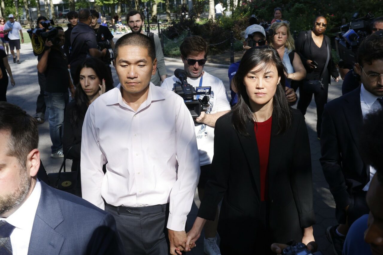 Consilieră din New York, reținută sub acuzația de SPIONAJ pentru China. „Premiată” de Beijing cu un apartament de 2.100.000$ și un Ferrari Roma 2024