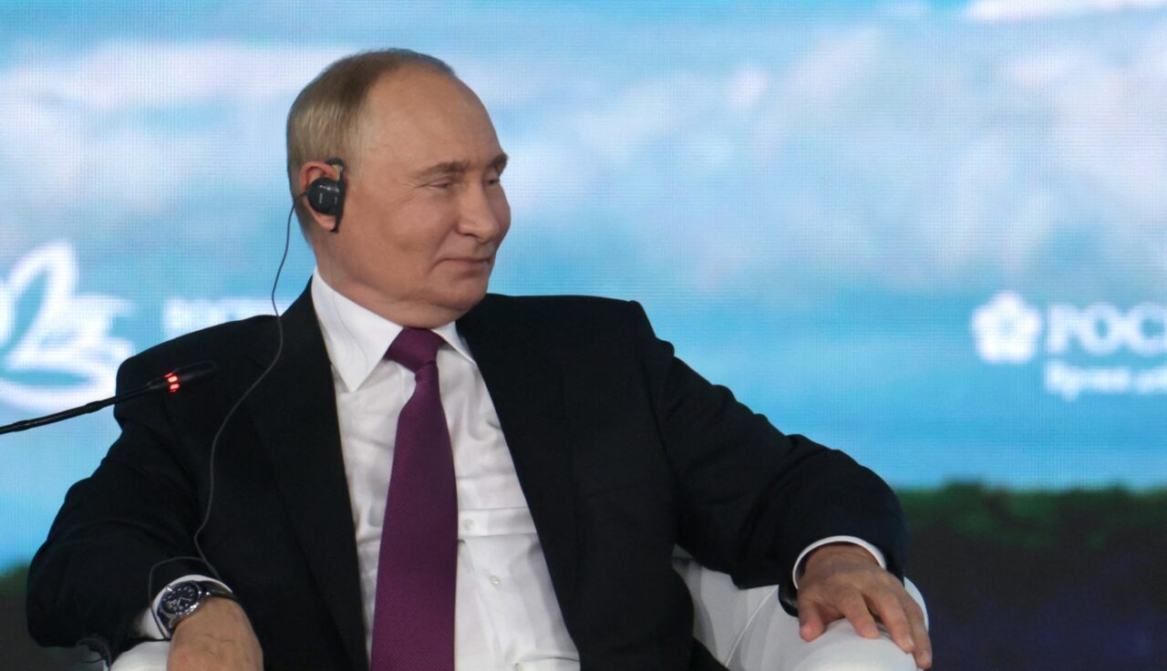 Vladimir Putin a declarat că o susține pe Kamala Harris în alegerile din SUA