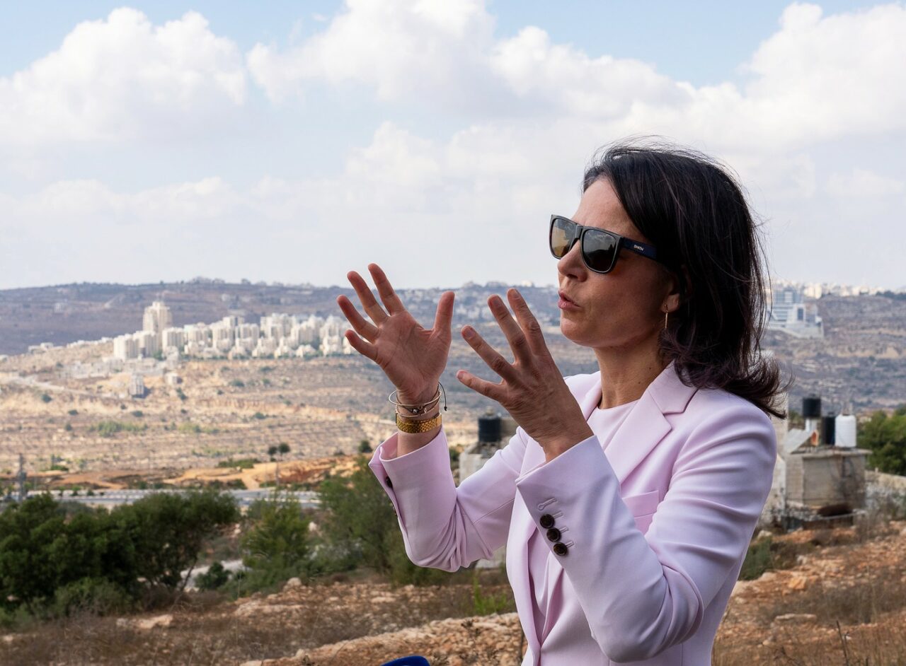 Baerbock: Israelul trebuie să oprească COLONIZAREA Cisiordaniei