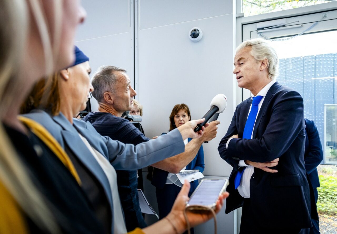 Doi pakistanezi condamnați în Olanda pentru că au îndemnat la uciderea parlamentarului Geert Wilders