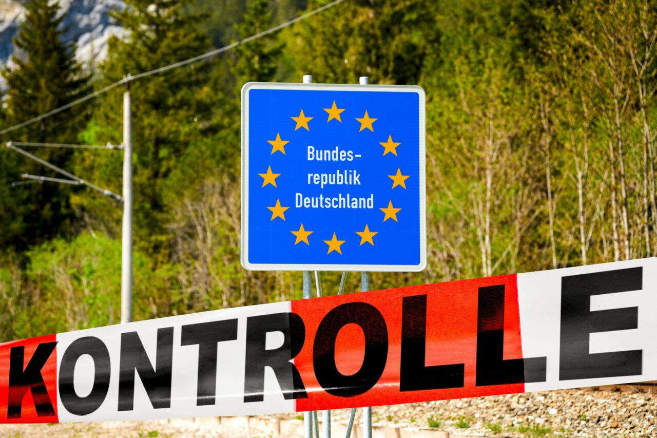 Premierul grec: problema fluxurilor crescute de migranți nu poate fi rezolvată prin eliminarea zonei Schengen
