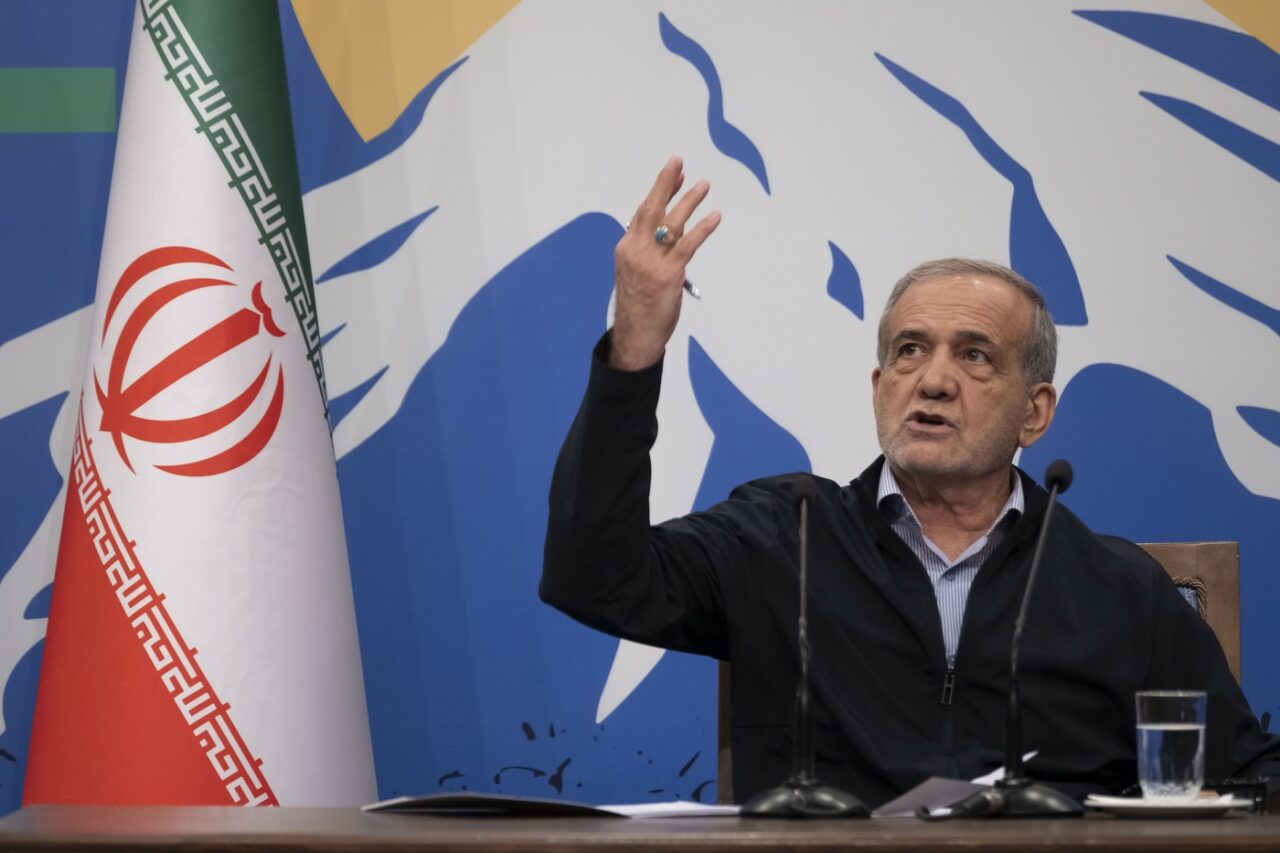 Pezeshkian: Iranul nu va renunța niciodată la programul său de RACHETE