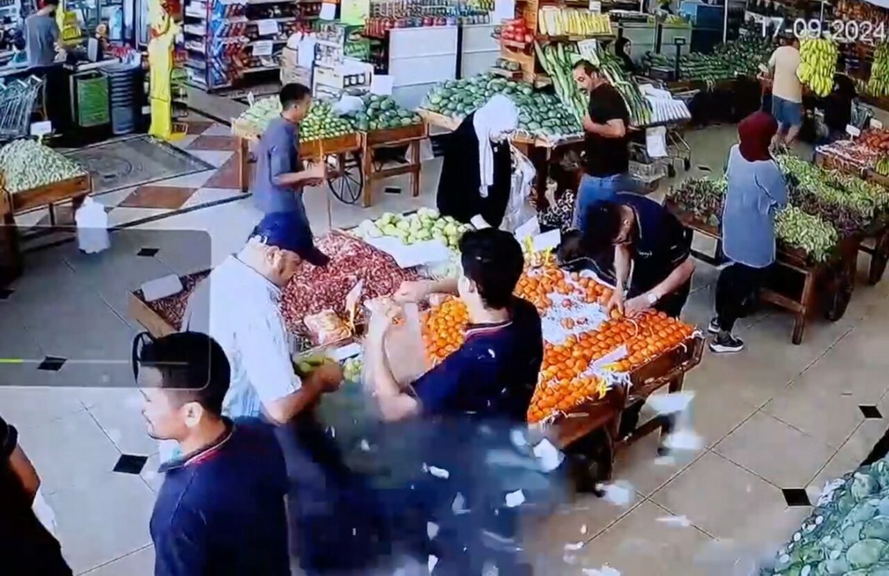 Pagerele Hezbollah au EXPLODAT la câteva ore după ce au fost primite. Un semnal sonor precis transmis între dispozitive a pornit deflagrația