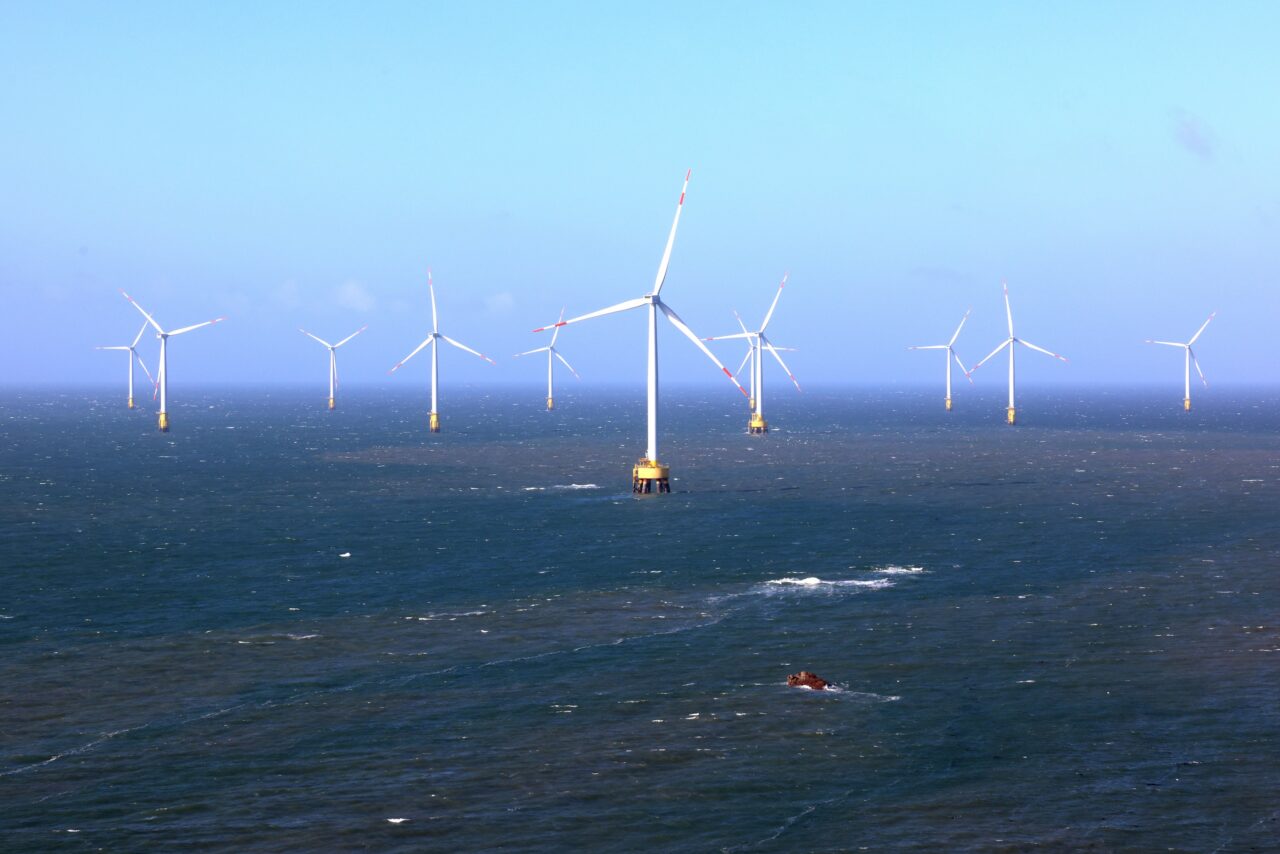 Bănca Mondială a finalizat raportul privind potențialul energiei eoliene offshore. Sebastian Burduja: „Suntem primii și trebuie să rămânem în frunte”