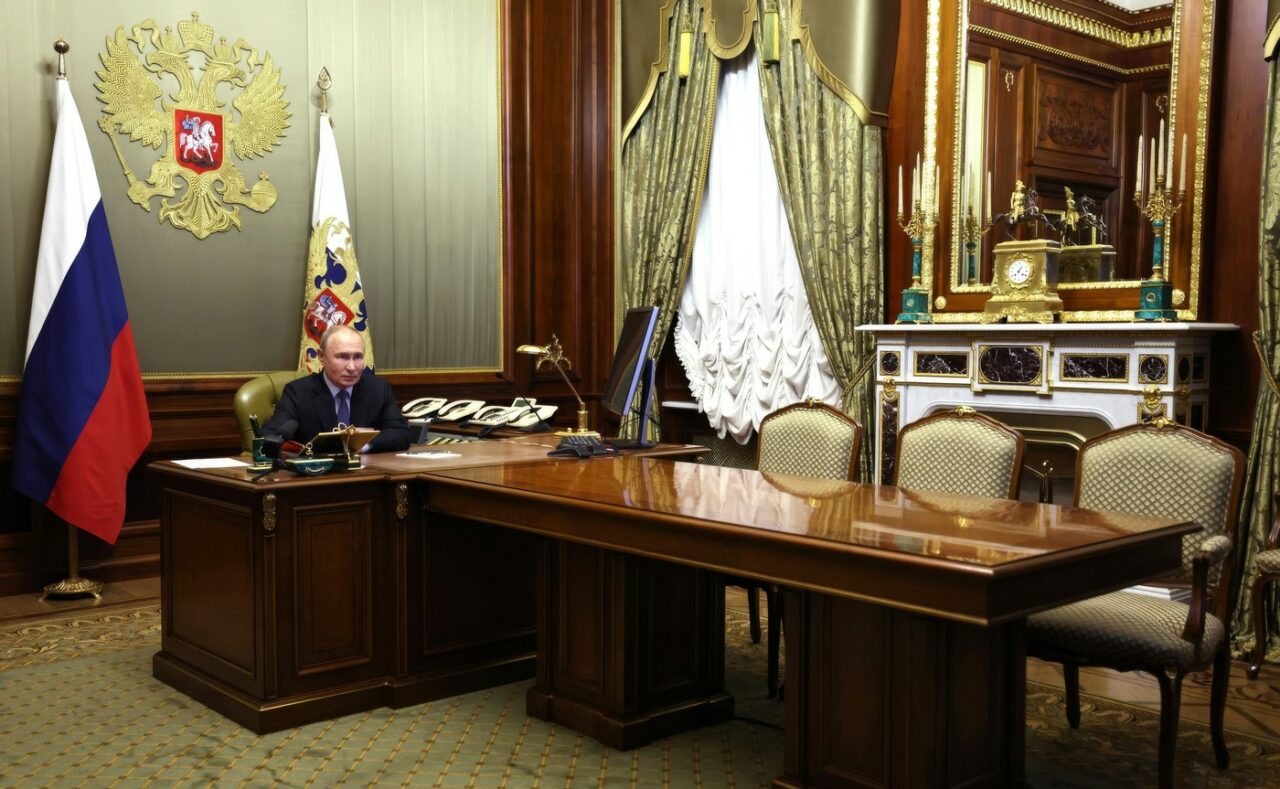 „Totul pentru Putin”. METODA prin care „Țarul” și-a asigurat mandatele prezidențiale: „Ilegalitatea ar fi trebuit să ducă la eliminarea din alegeri”