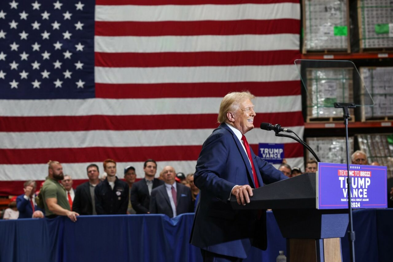 Donald Trump: Ucraina trebuia să accepte “chiar și cea mai dezavantajoasă înțelegere” înainte de invazie. Acum, „totul e demolat, țara e în ruine”