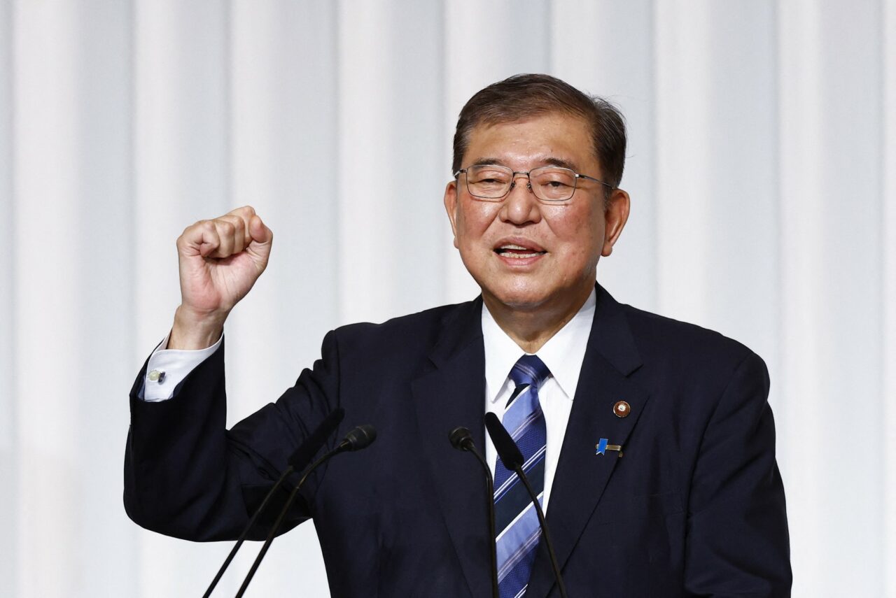 În Japonia, un fost ministru al Apărării, foarte aproape să devină prim-ministru, după ce a câștigat alegerile din interiorul partidului