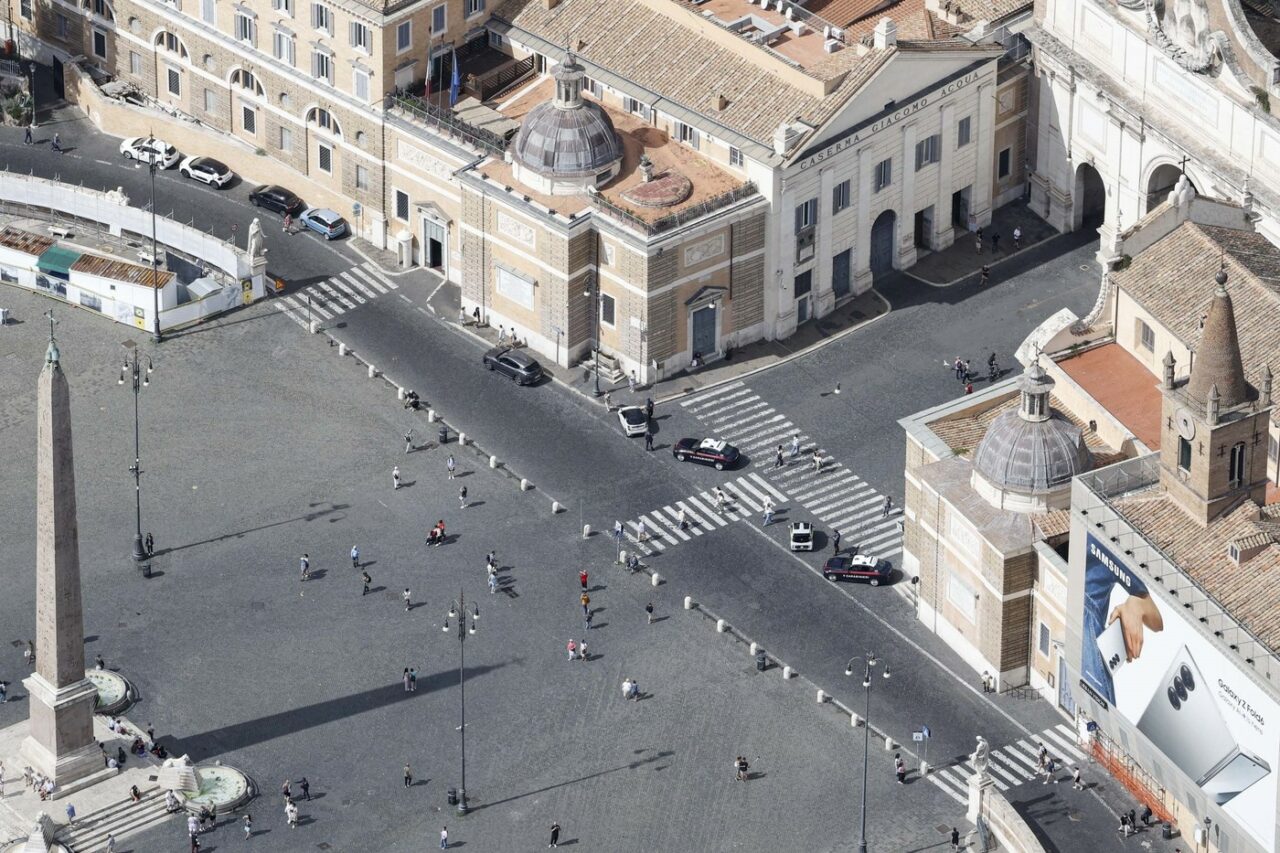MOTIVUL pentru care un român nu mai are voie să calce în centrul unui oraș din Italia, timp de un an. Ce riscă, dacă va încălca interdicția