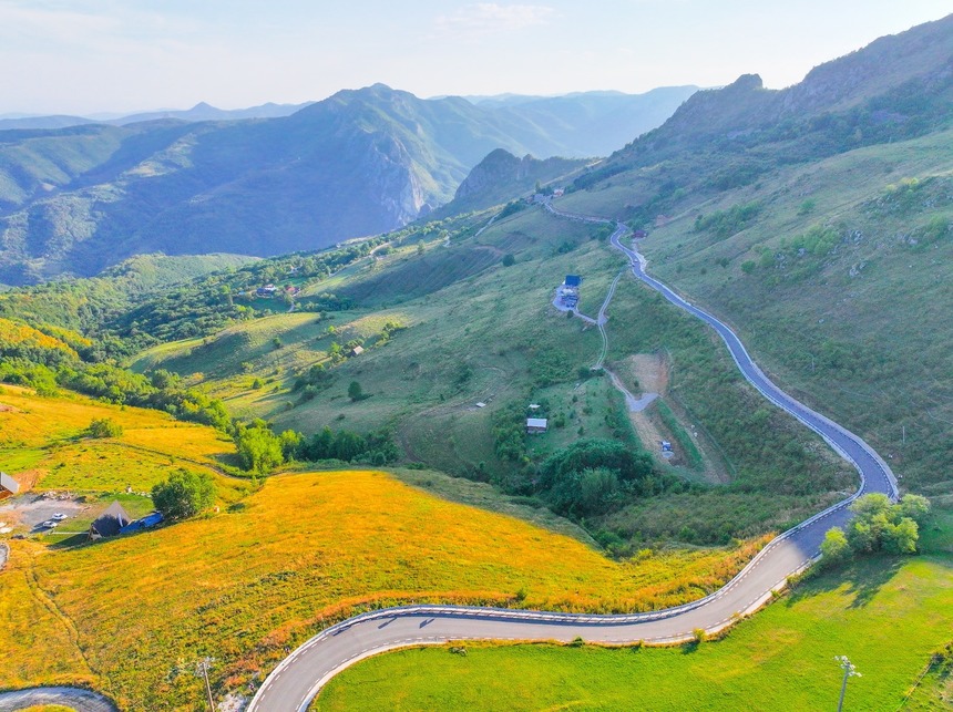 When will the most expensive county road in Romania, Transapuseana, built partly with European funds, be accepted. The road crosses the Trascău Mountains