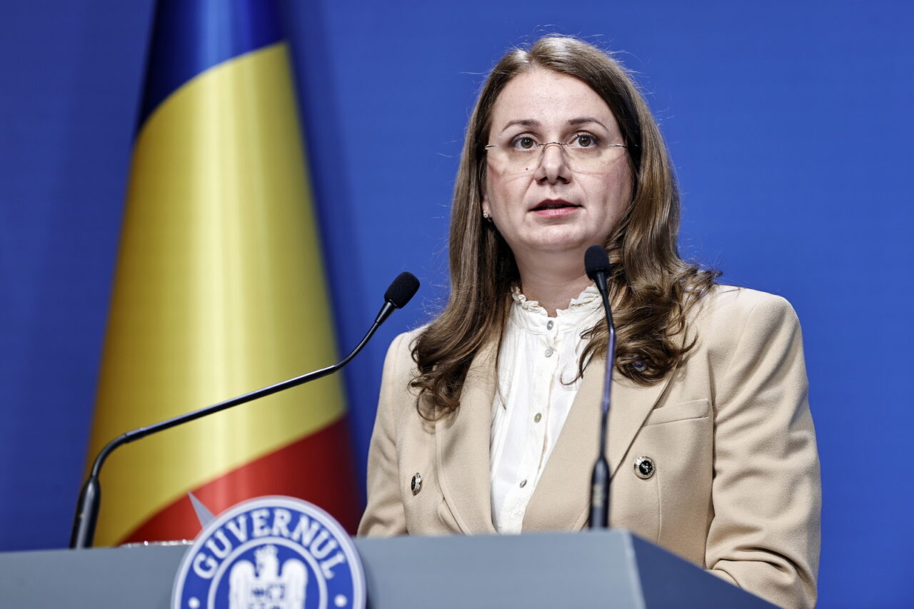 Proiect al Ministerului Educației: Sprijin finanicar pentru STUDENȚII fără locuri în cămine, pentru CHIRIE și masă