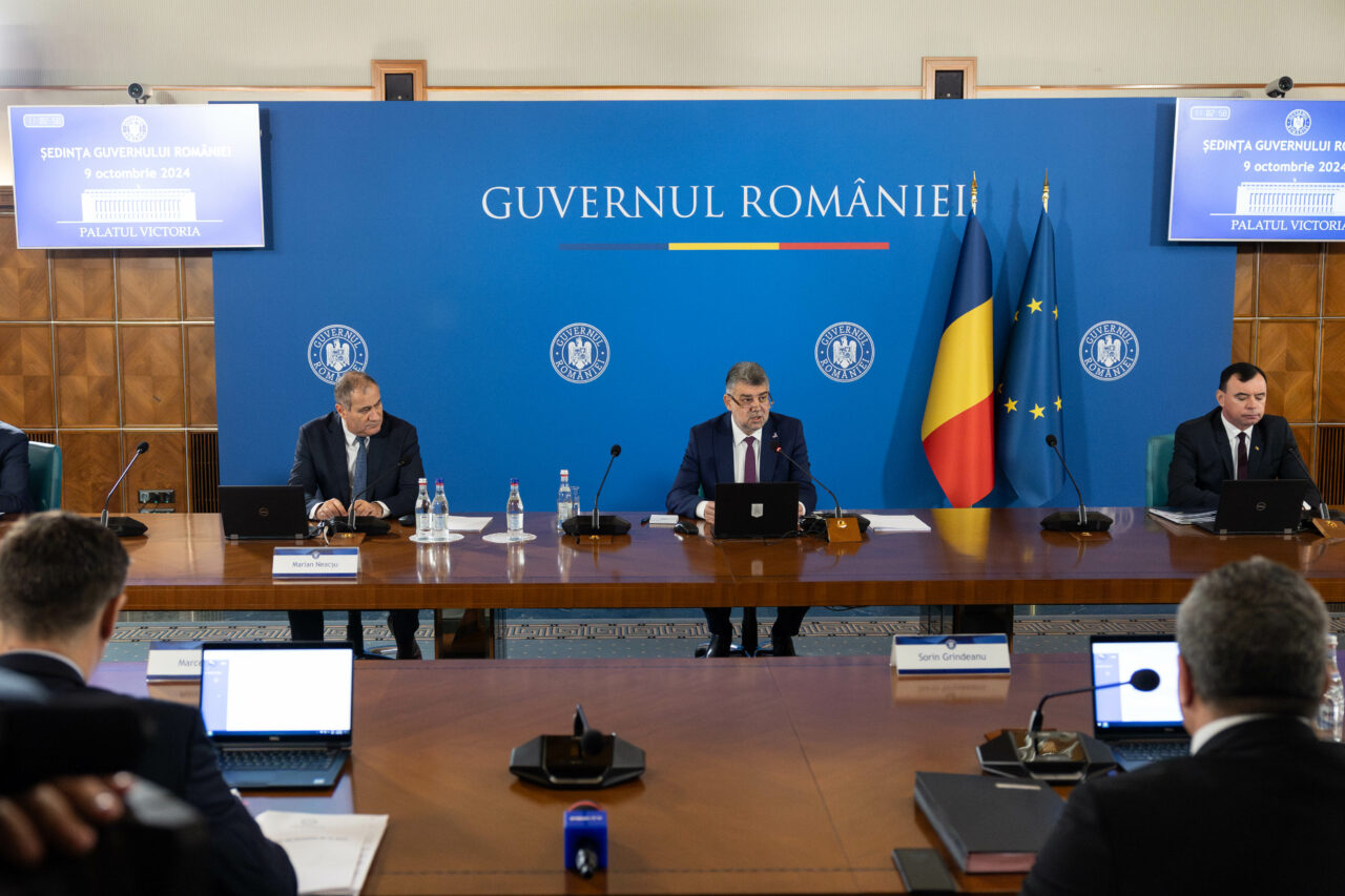 Executivul acordă TICHETE sociale de 500 lei pentru copiii din familii defavorizate / Marcel Ciolacu: Combatem abandonul școlar