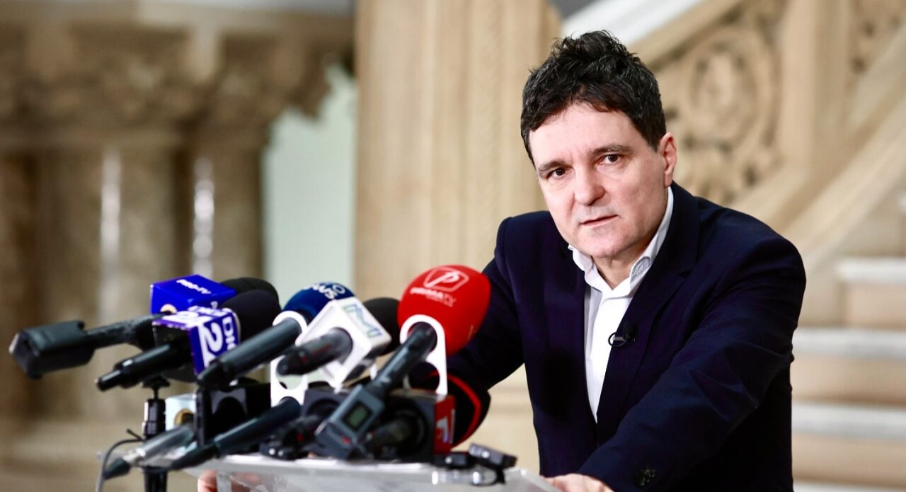 Replica lui Nicușor Dan pentru PREMIER: Poate că domnul Ciolacu știe mai bine ce e în capul meu / Primarul Capitalei explică ce cere la REFERENDUM