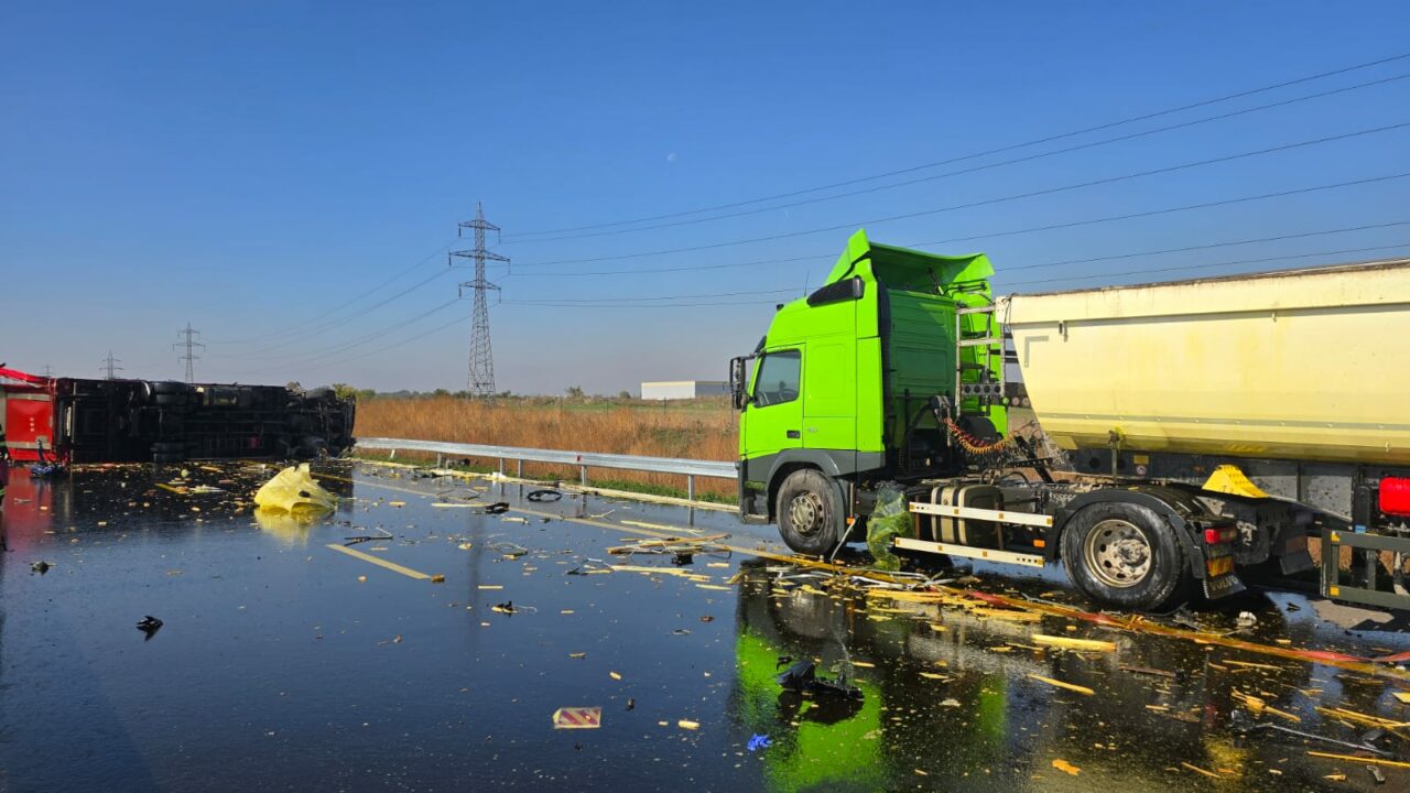 Accident pe Autostrada A0, între Berceni și Bragadiru, cu 3 autotrenuri. O persoană a murit, iar alte 3 sunt rănite