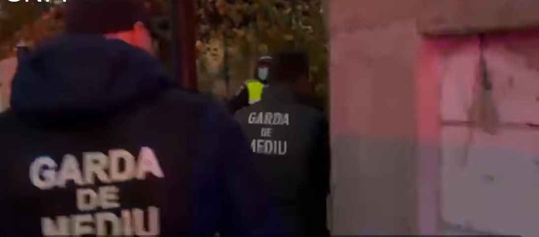 OPERAȚIUNE de amploare în Dâmbovița. Amenzi de peste 1.000.000 de lei și 70 de tone de deșeuri din metal, confiscate de Garda de Mediu