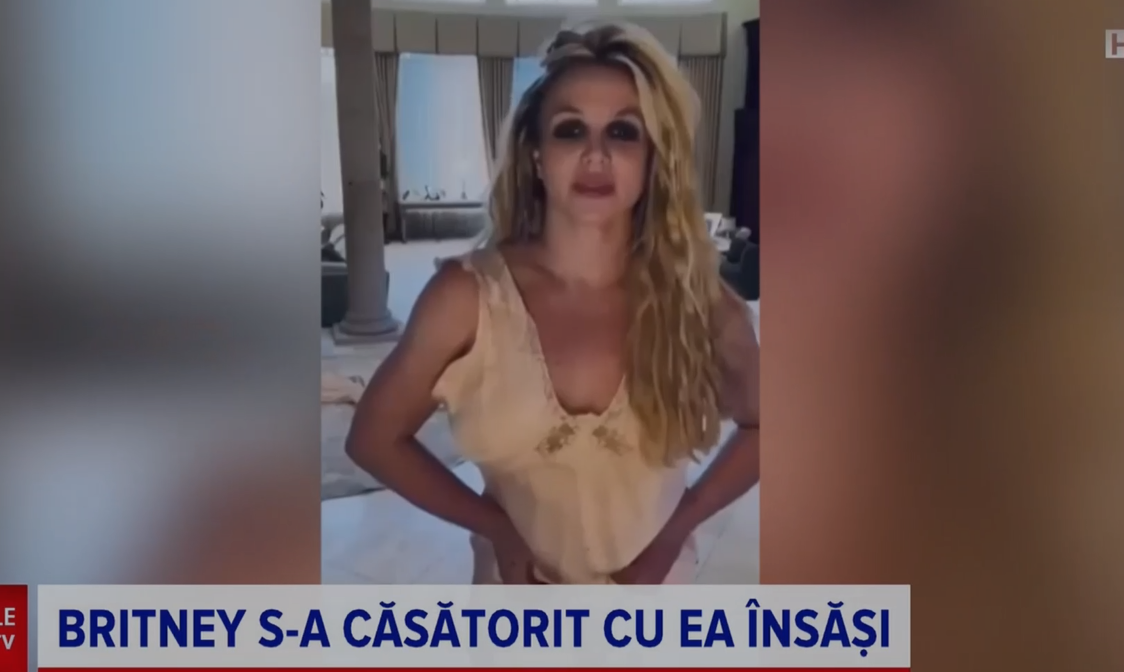 Britney Spears șochează din nou. S-a căsătorit cu ea însăși și a plecat chiar și în luna de miere