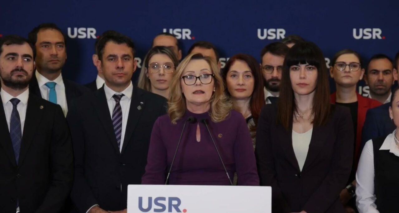 Elena LASCONI, apel către partidele palamentare pentru a susține moțiunea de cenzură: Așteptăm cele 110 semnături de la partidul lui Nicolae Ciucă