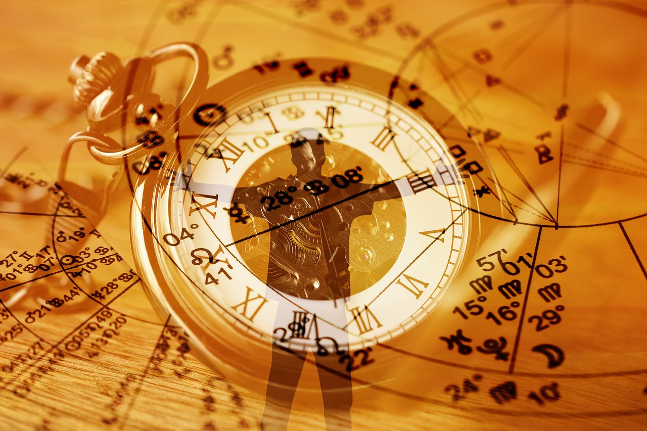 5 ZODII protejate de Divinitate în luna noiembrie. Destinul le surâde și își schimbă viața