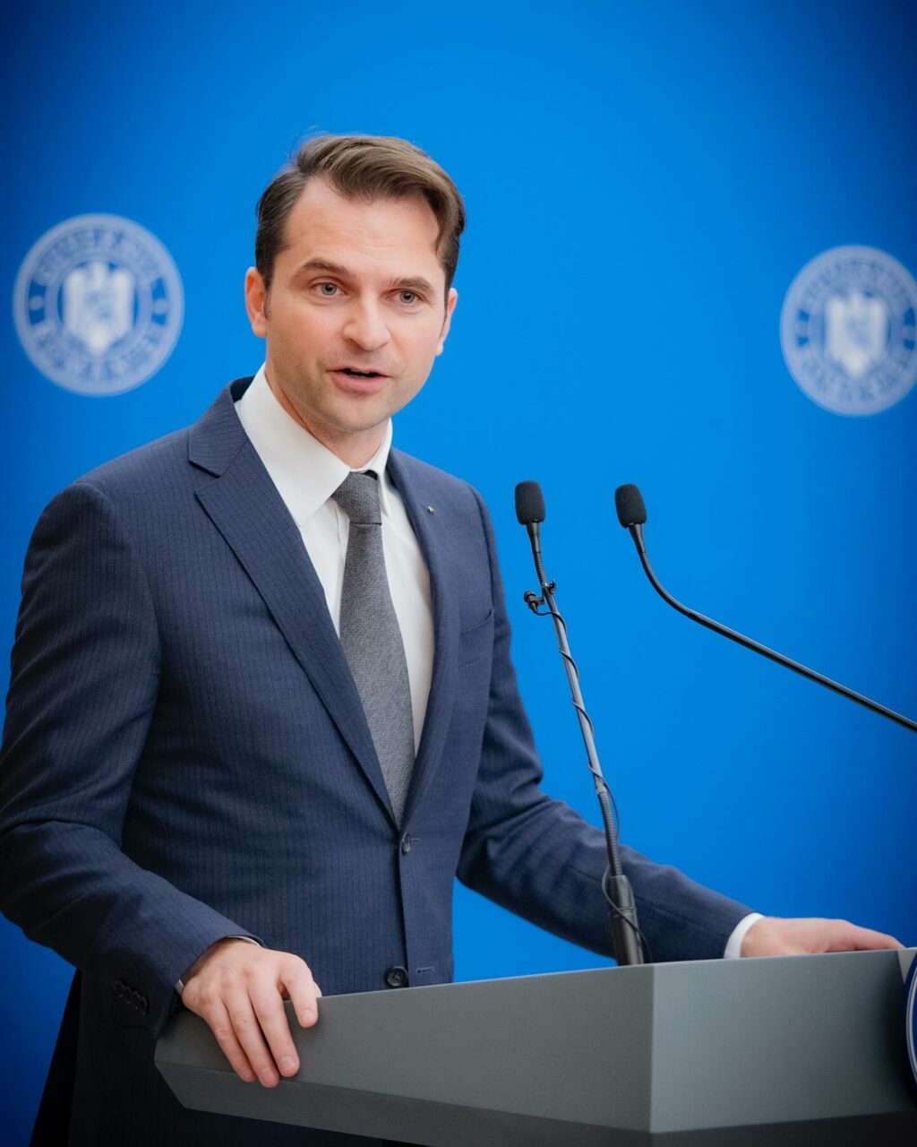 Sebastian Burduja: Decizia CCR este o reacție firească a unui stat care dovedește că are instituții care funcționează. Bursa e iar pe VERDE
