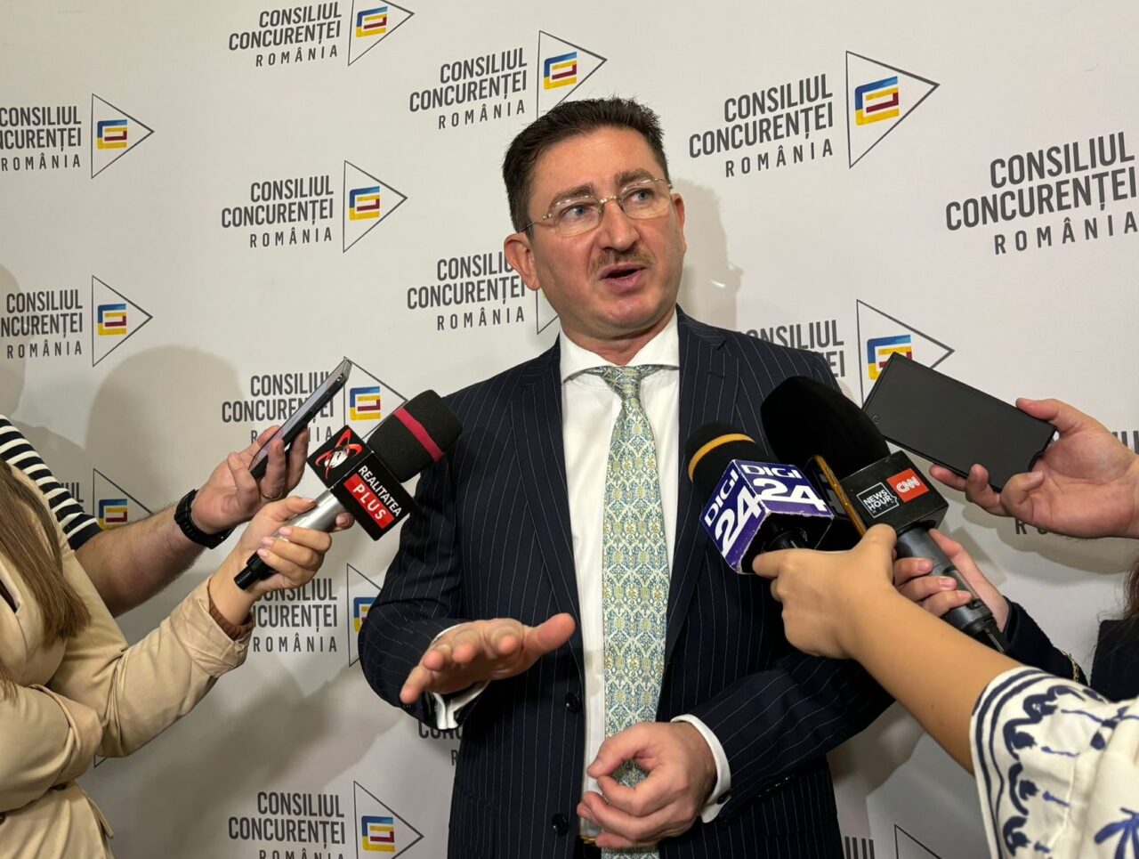 Consiliul Concurenței își ia timpul pentru a decide dacă AVIZEAZĂ sau nu tranzacția Mega Image – Profi. Peste 600 de furnizori ar putea fi afectați