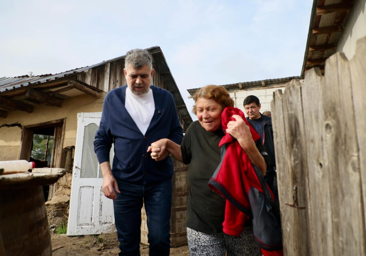 Marcel CIOLACU a mers din nou la sinistrații din GALAȚI: Se roagă să mai țină vremea bună pentru a-și putea reface gospodăriile