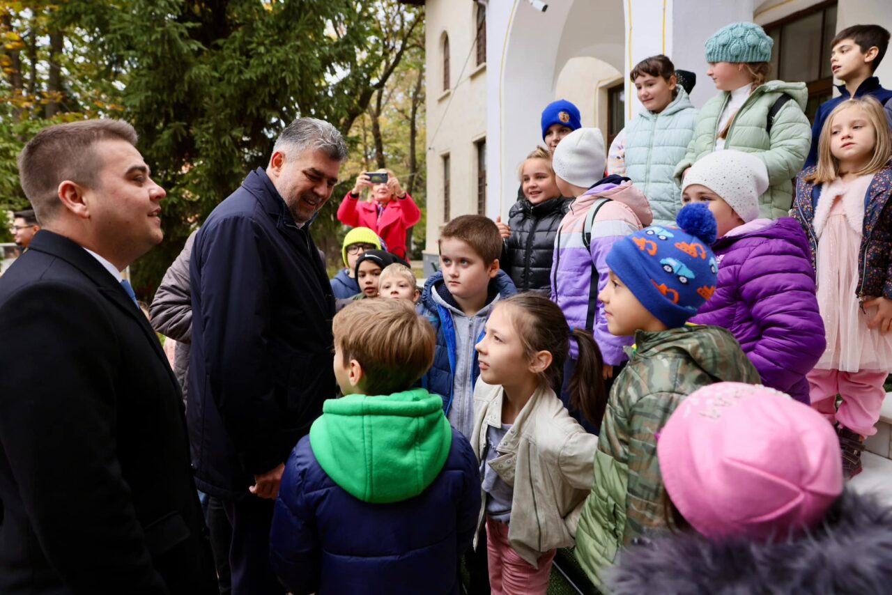Marcel Ciolacu, ZI plină la Suceava. Premierul: „PRIMIREA voastră călduroasă a învins frigul de afară”