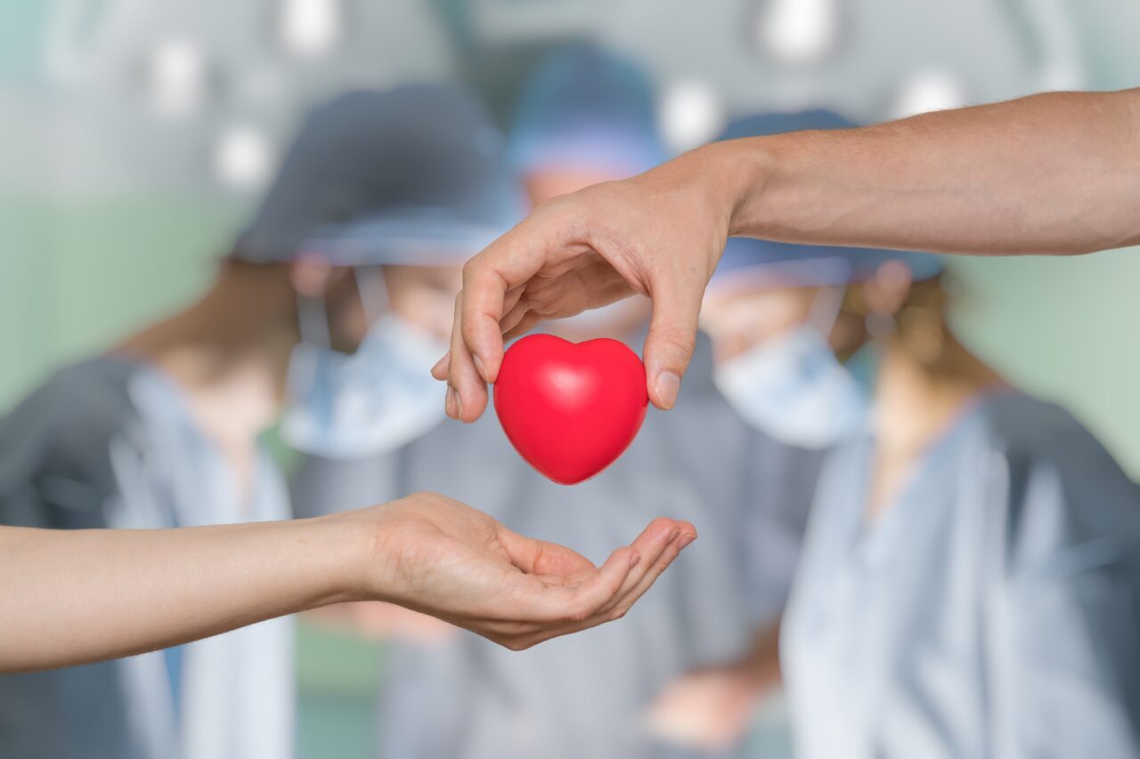 Un donator de organe declarat mort „a revenit la VIAȚĂ” pe masa de operații, chiar în timp ce medicii se pregăteau să-i extragă inima