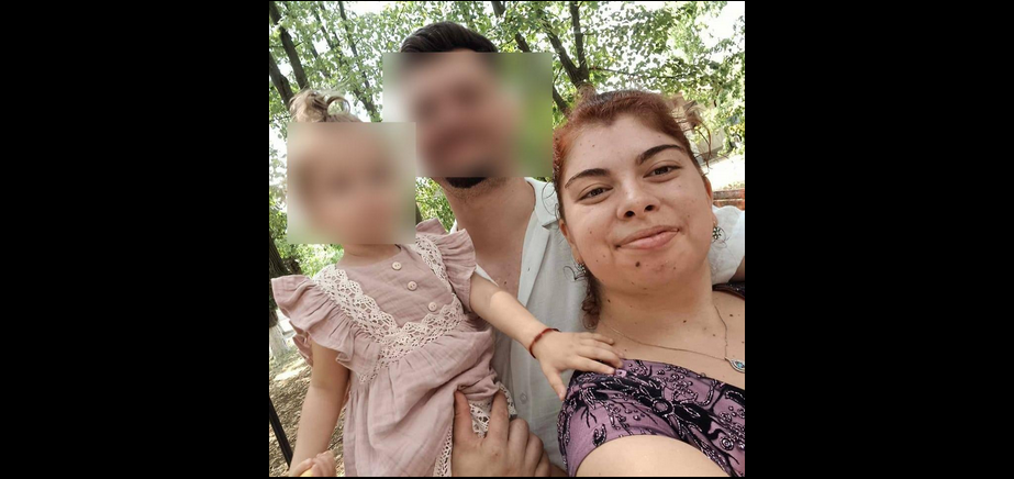 O tânără de doar 21 de ani, însărcinată cu al doilea copil, a MURIT sub ochii fiicei sale de 2 ani. Mașina condusă de soțul său a fost lovită de tren