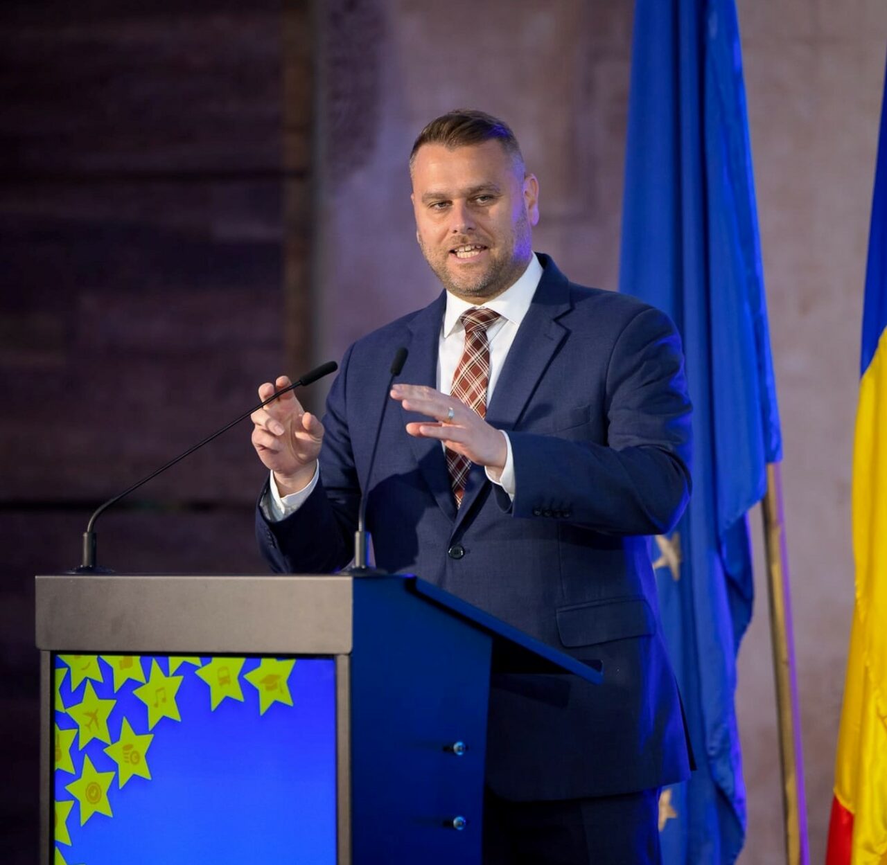 Un nou scandal în PNL. Președintele filialei de la Galați a DEMISIONAT