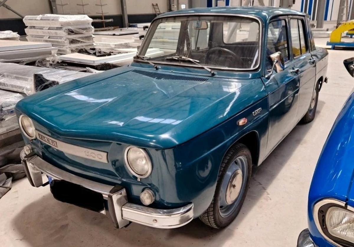 PRIMUL model de DACIA, scos la vânzare de un bucureștean. Autoturismul are 43.612 kilometri la bord