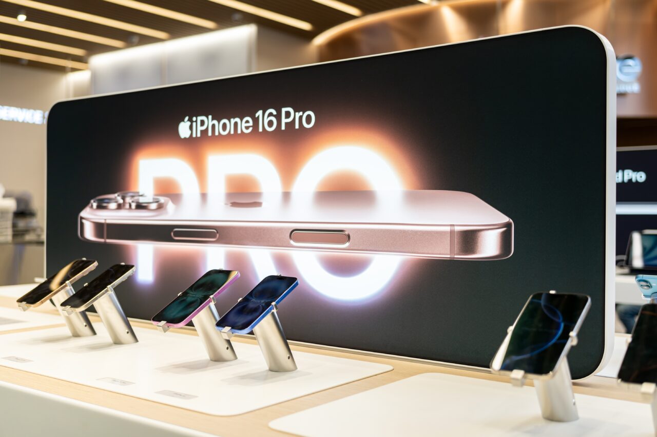 iPhone-urile se depreciază rapid după lansare, în timp ce Samsung GALAXY S își menține valoarea la câteva luni după lansare