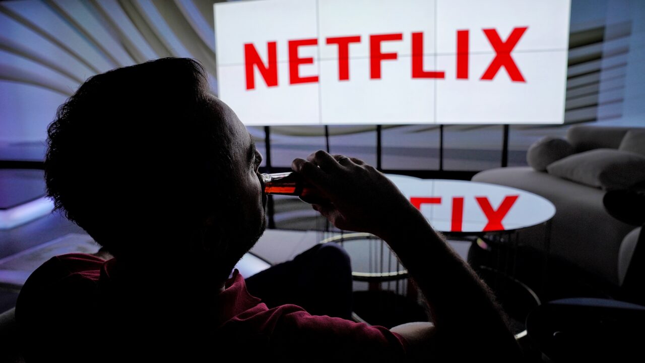 NETFLIX propune producții de top, în 2025. Ce filme și seriale noi apar în luna ianuarie
