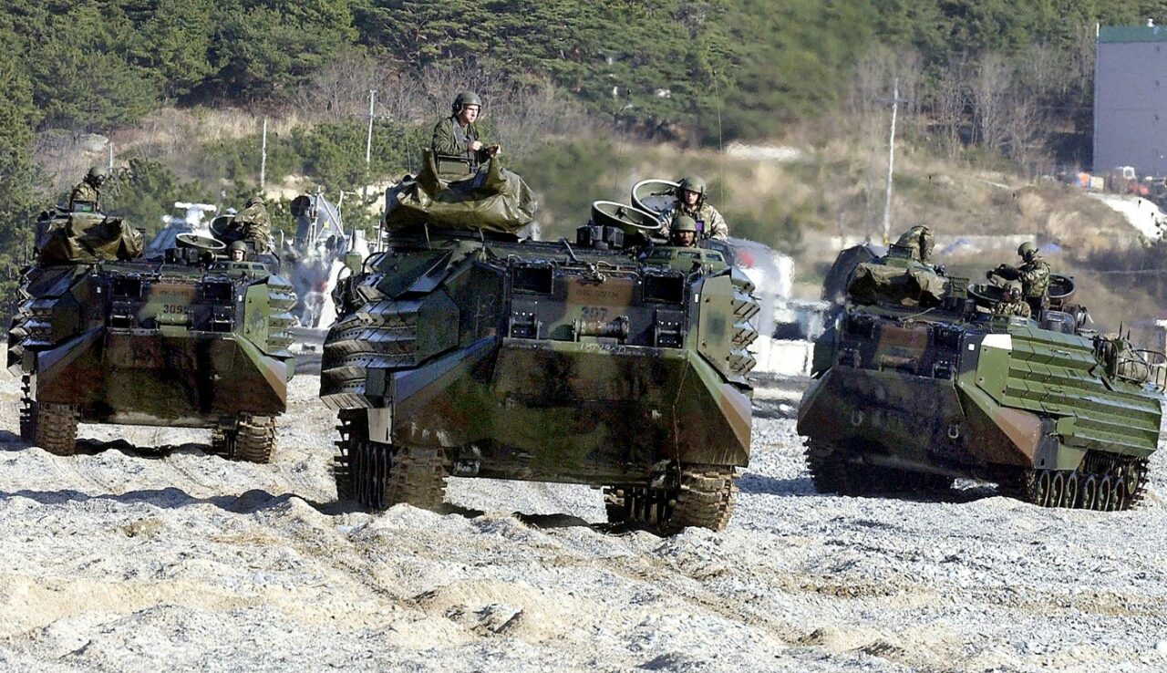 România cumpără 44 de vehicule AMFIBII de asalt din dotarea infanteriei marine a SUA /  Valoarea totală estimată: 210 milioane de dolari fără TVA
