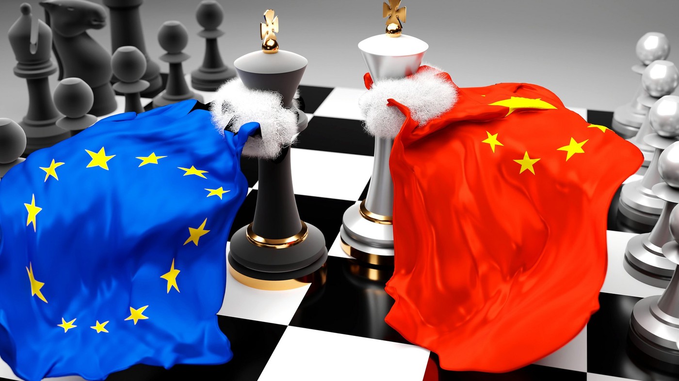 Bloomberg: UE își testează forța prin impunerea de taxe vamale mașinilor electrice din China, dar apare riscul RIPOSTEI simetrice