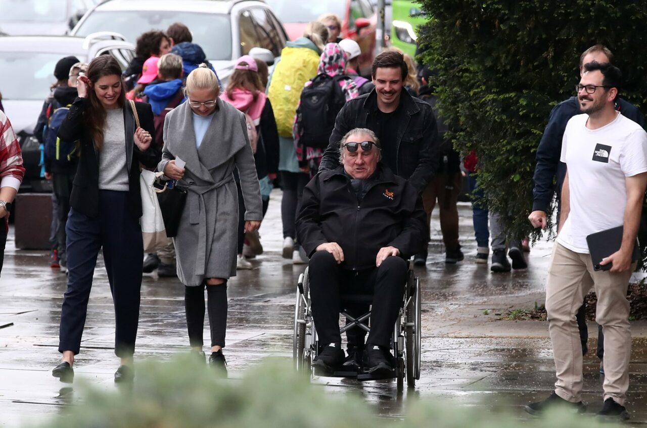 Procesul lui Gerard Depardieu a fost amânat până în 2025. Actorul francez este acuzat de AGRESIUNE împotriva femeilor