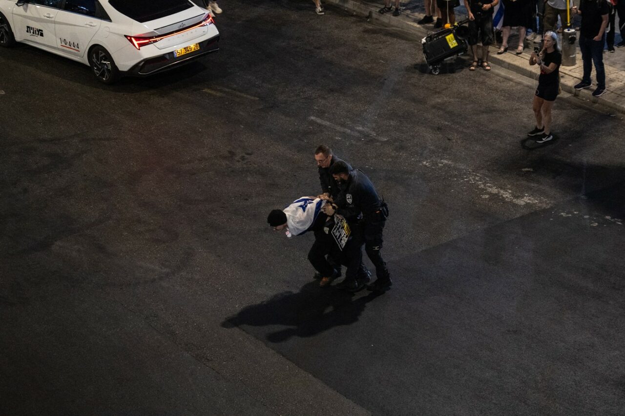 Atac TERORIST în Tel Aviv /Mai multe persoane au fost ucise de teroriști palestinieni