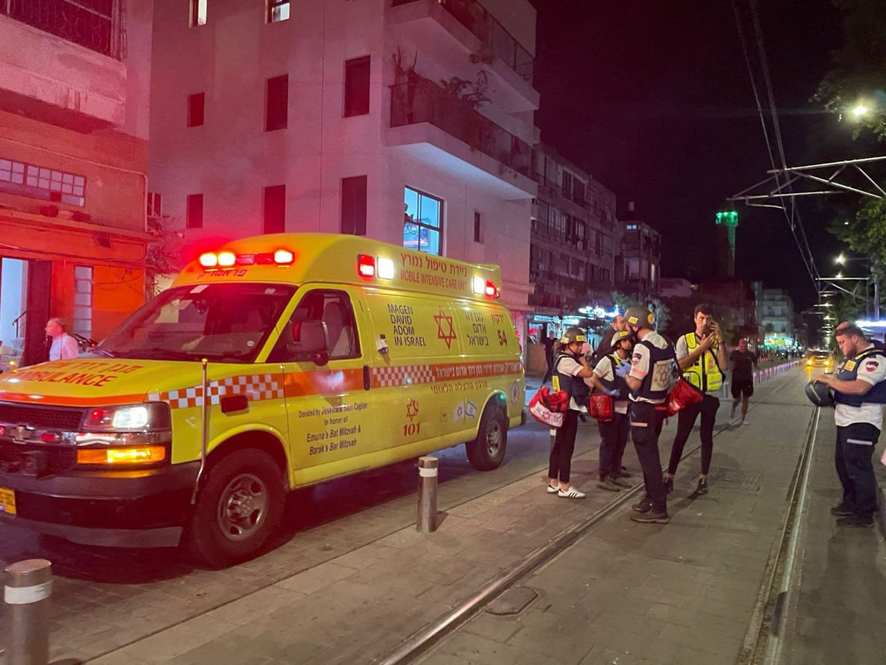 Atac TERORIST în Tel Aviv /Mai multe persoane au fost ucise de islamiști palestinieni