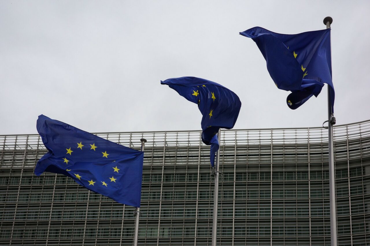 Uniunea Europeană va acorda un împrumut de până la 35 de miliarde de euro Ucrainei până la sfârșitul anului