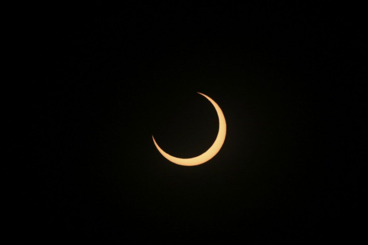 Imagini spectaculoase în America de Sud. O eclipsă totală de Soare a fost vizibilă în Chile și Argentina