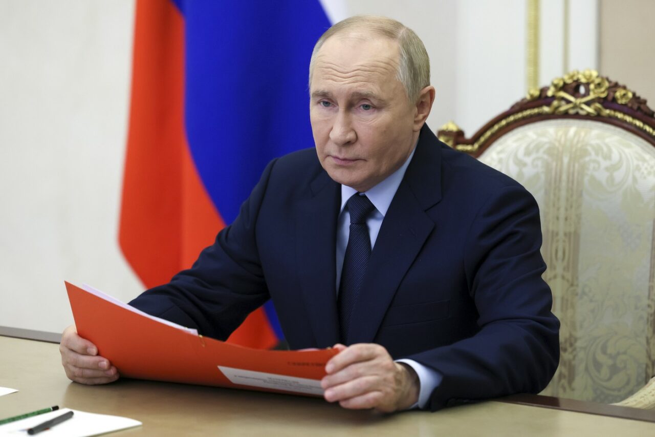 Xenofobie și DISCRIMINARE legalizată în Rusia lui Putin. Lupta anti-imigrație, mascată prin „războiul împotriva terorismului”
