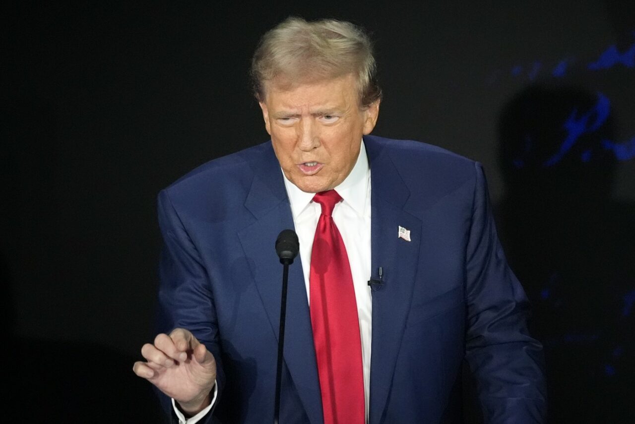 Donald Trump a REFUZAT invitația Fox News de a participa la o nouă dezbatere cu Kamala Harris