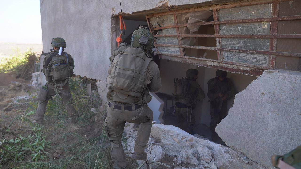Armata israeliană a arestat trei membri din trupele de ELITĂ ale Hezbollah