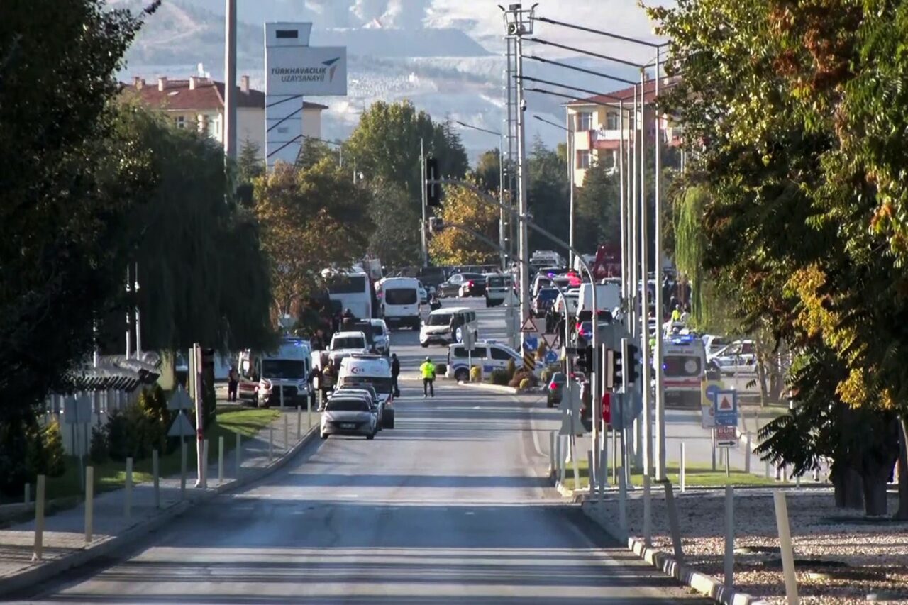 VIDEO | Atac TERORIST la periferia Ankarei /Cel puțin patru persoane au fost ucise, iar numeroase altele sunt rănite
