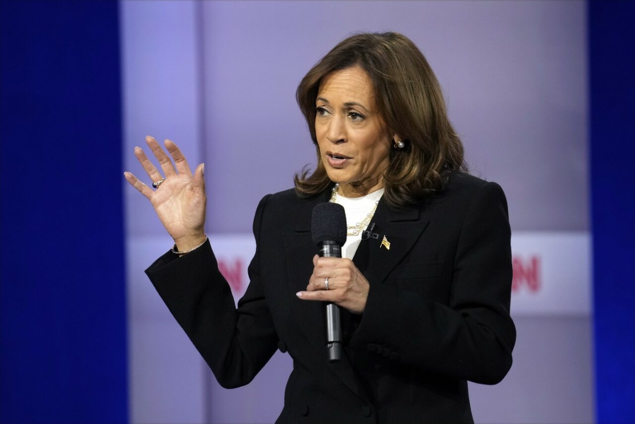 Kamala Harris îl atacă din nou pe Donald Trump. „Este un fascist”