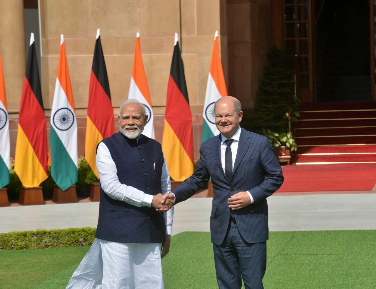 Scholz vrea avansarea cooperării economice și militare între GERMANIA și INDIA /„Sunt favorabil unui acord de liber-schimb” cu UE
