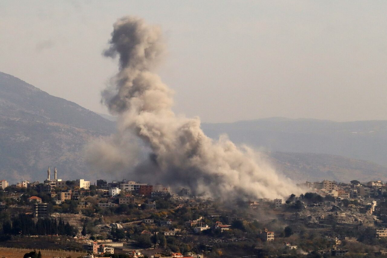 Opt soldați austrieci din contingentul ONU, răniți în sudul Libanului /Patru militari israelieni, uciși în Fâșia Gaza